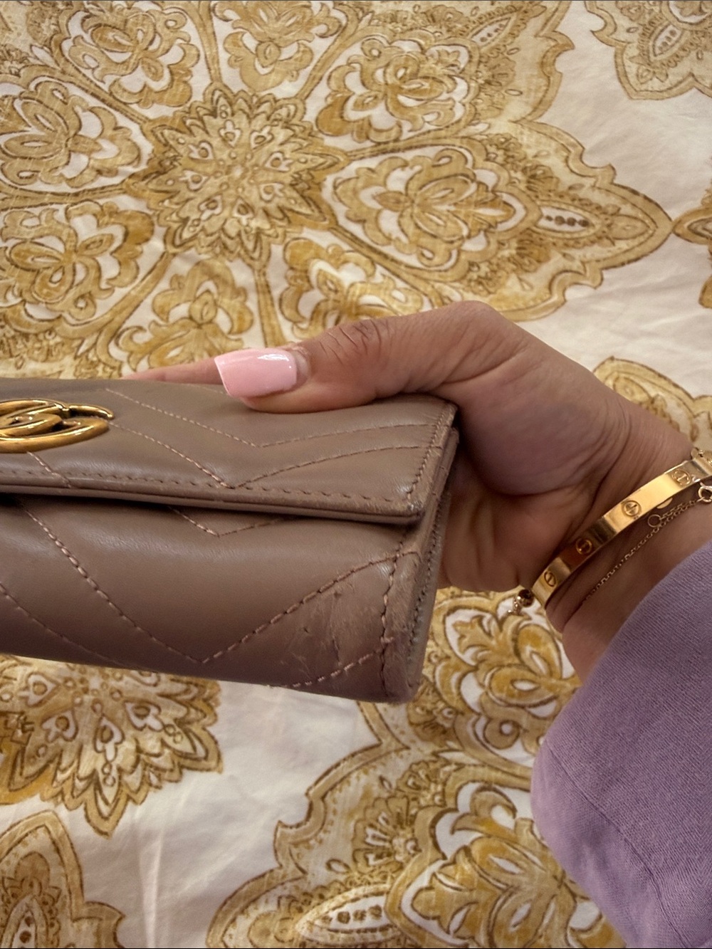 Gucci Quilted Leather Wallet in Taupe with Gold GG - Picture 6 of 8